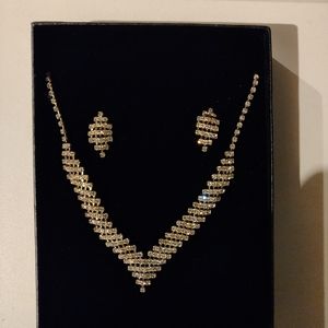 Costume jewelry set